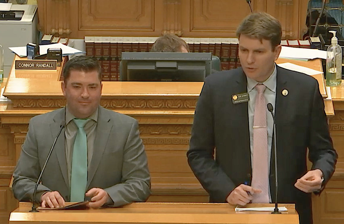 House Minority Leader Patrick Neville, R-Castle Rock, left, and House Majority Leader Alec Garnett, D-Denver